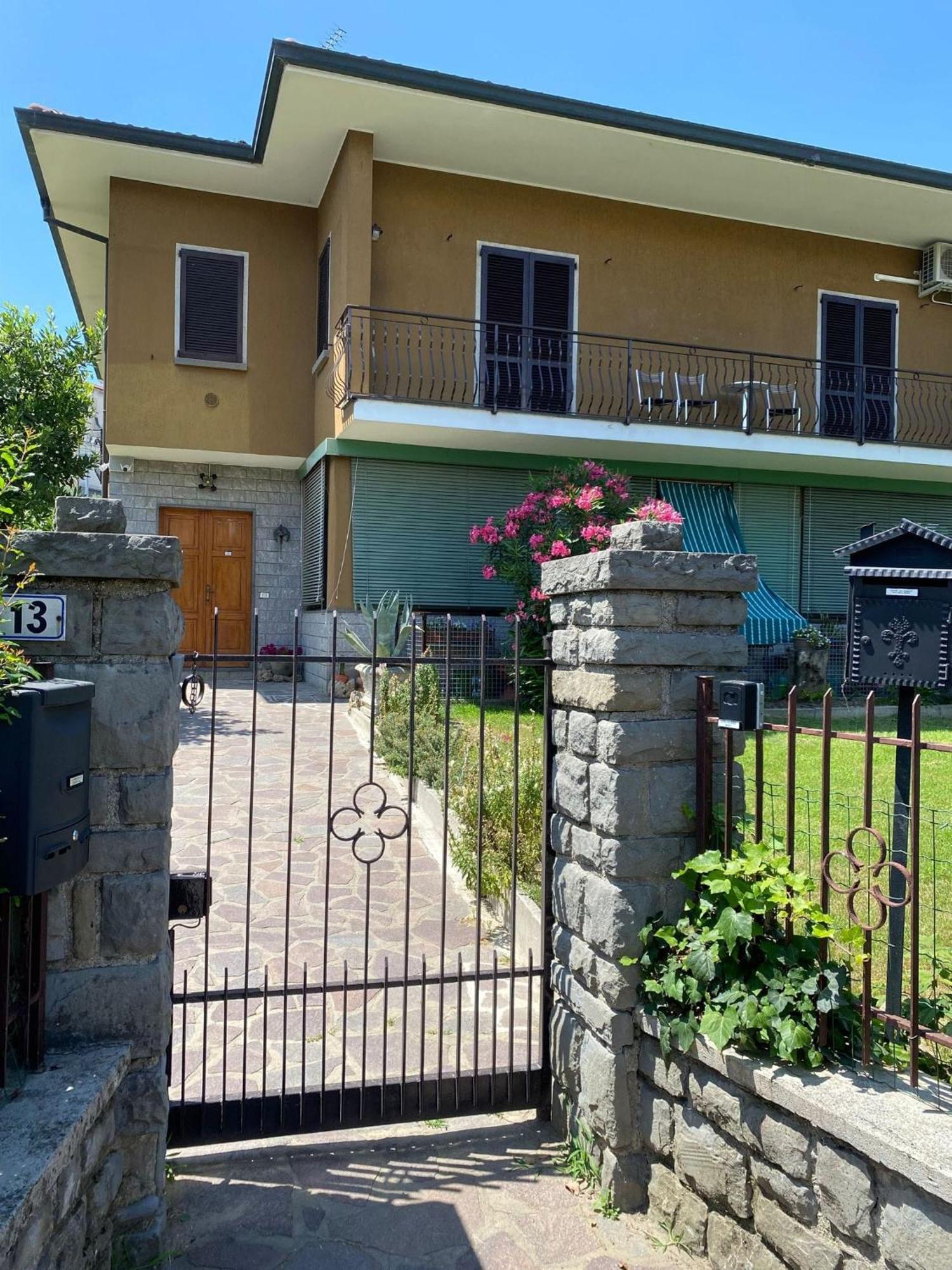 Casa Vacanze Mari, Paratico Bagian luar foto